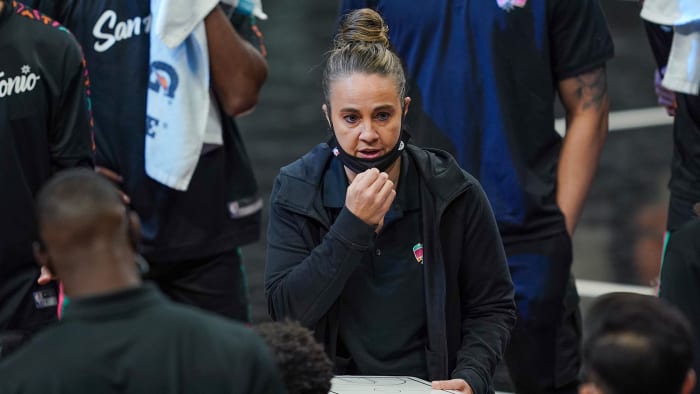 becky-hammon-spurs-head-coach